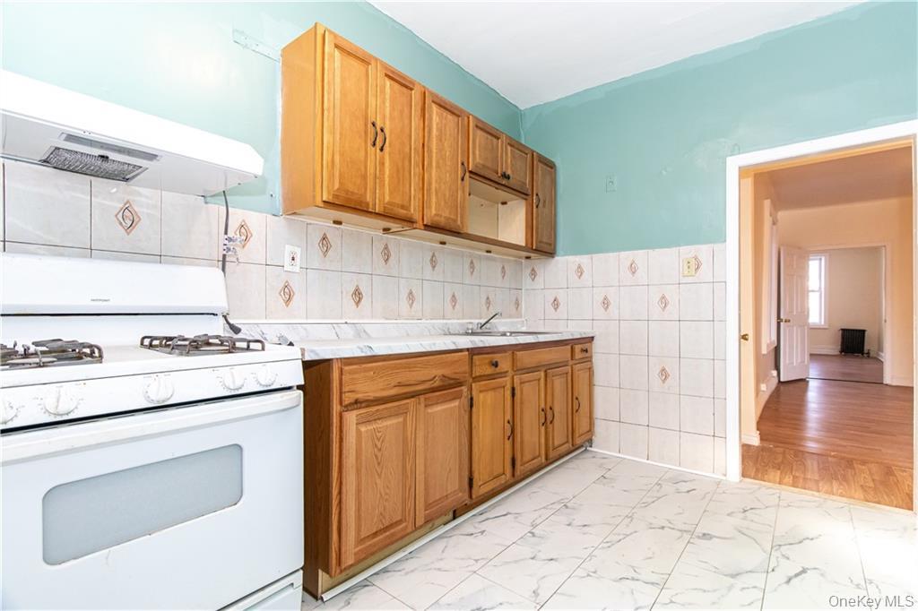 #14 photo, 3476 Fulton St, 브루클린 Brooklyn , NY 11208