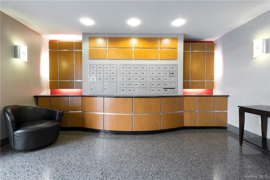 #13 photo, 1133 Midland Avenue, Bronxville , NY 10708