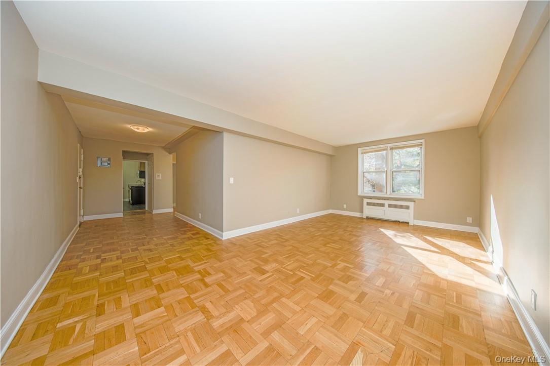 #4 photo, 1133 Midland Avenue, Bronxville , NY 10708