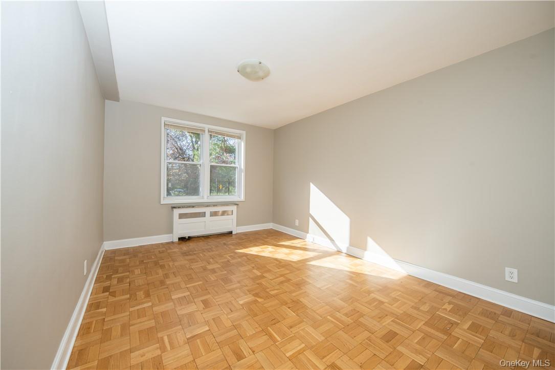 #7 photo, 1133 Midland Avenue, Bronxville , NY 10708