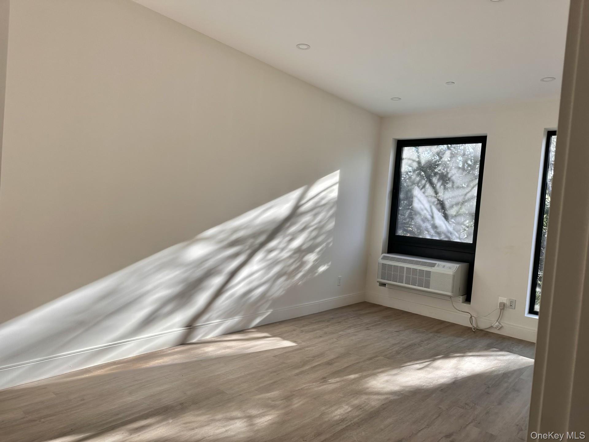 #6 photo, 362 W Merrick Road, Valley Stream , NY 11580