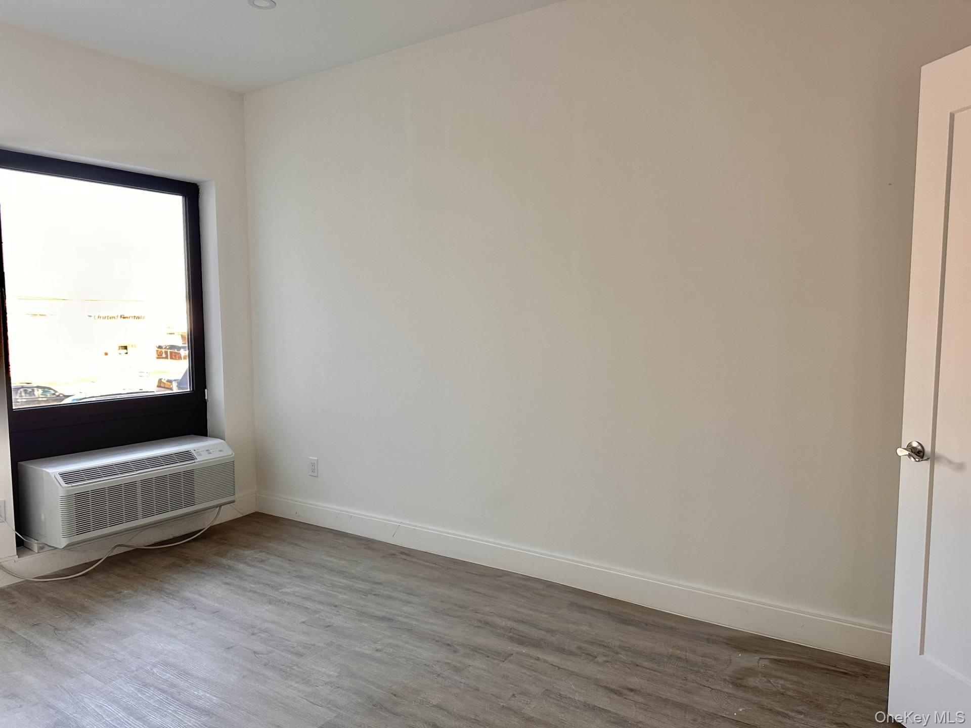 #6 photo, 362 W MERRICK Road, Valley Stream , NY 11580