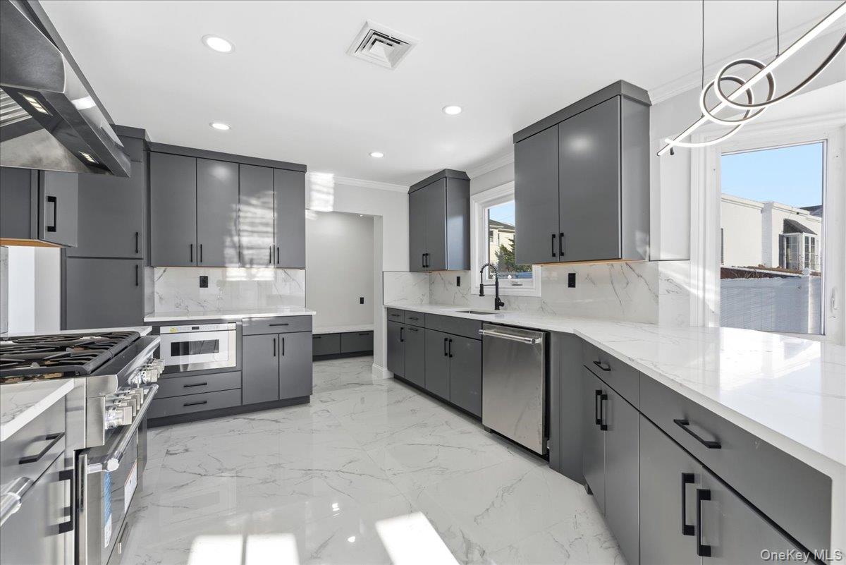 #8 photo, 88 Mark Lane, नासाउ काउंटी Atlantic Beach , NY 11509