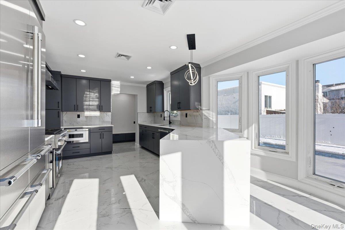 #9 photo, 88 Mark Lane, नासाउ काउंटी Atlantic Beach , NY 11509