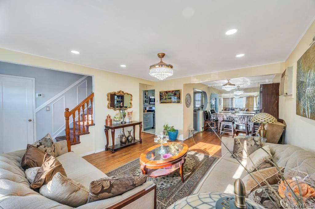 #11 photo, 181 Martens Avenue, Valley Stream , NY 11580