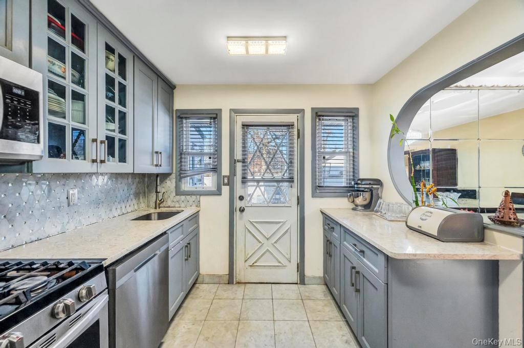 #16 photo, 181 Martens Avenue, Valley Stream , NY 11580