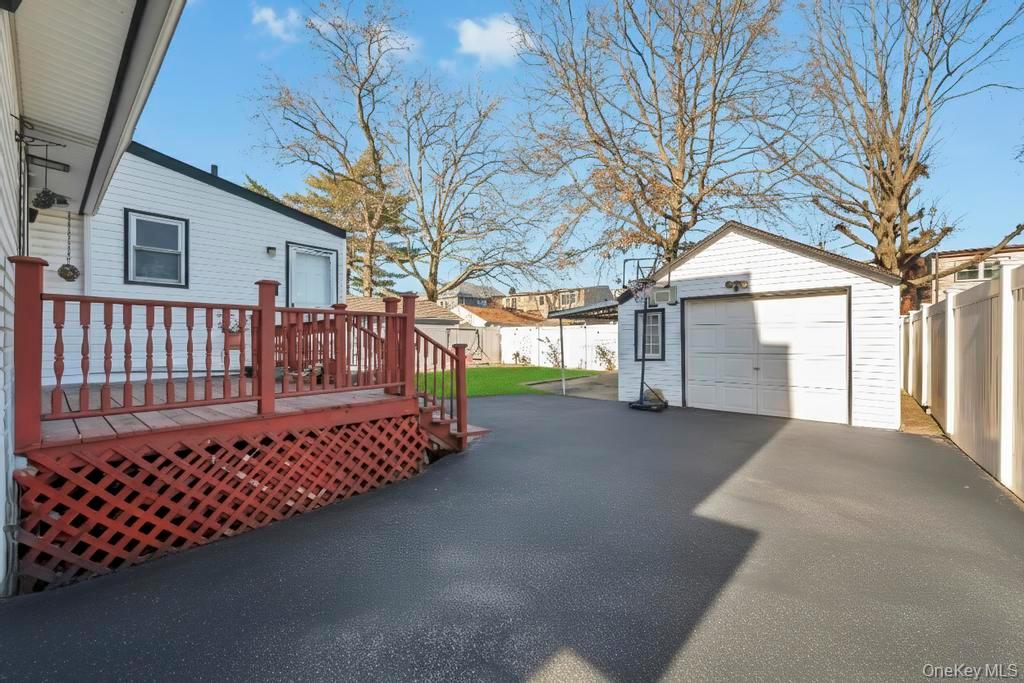 #3 photo, 181 Martens Avenue, Valley Stream , NY 11580