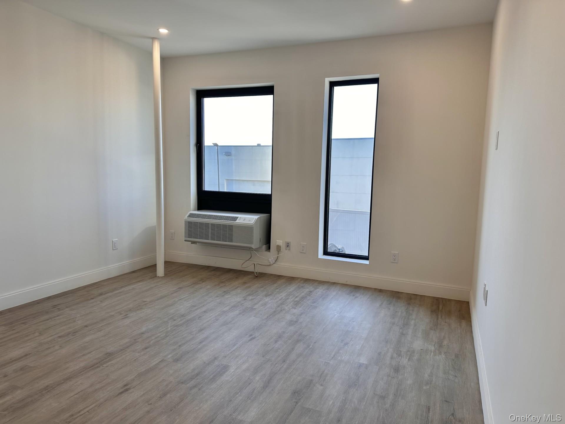 #2 photo, 362 W MERRICK Road, Valley Stream , NY 11580