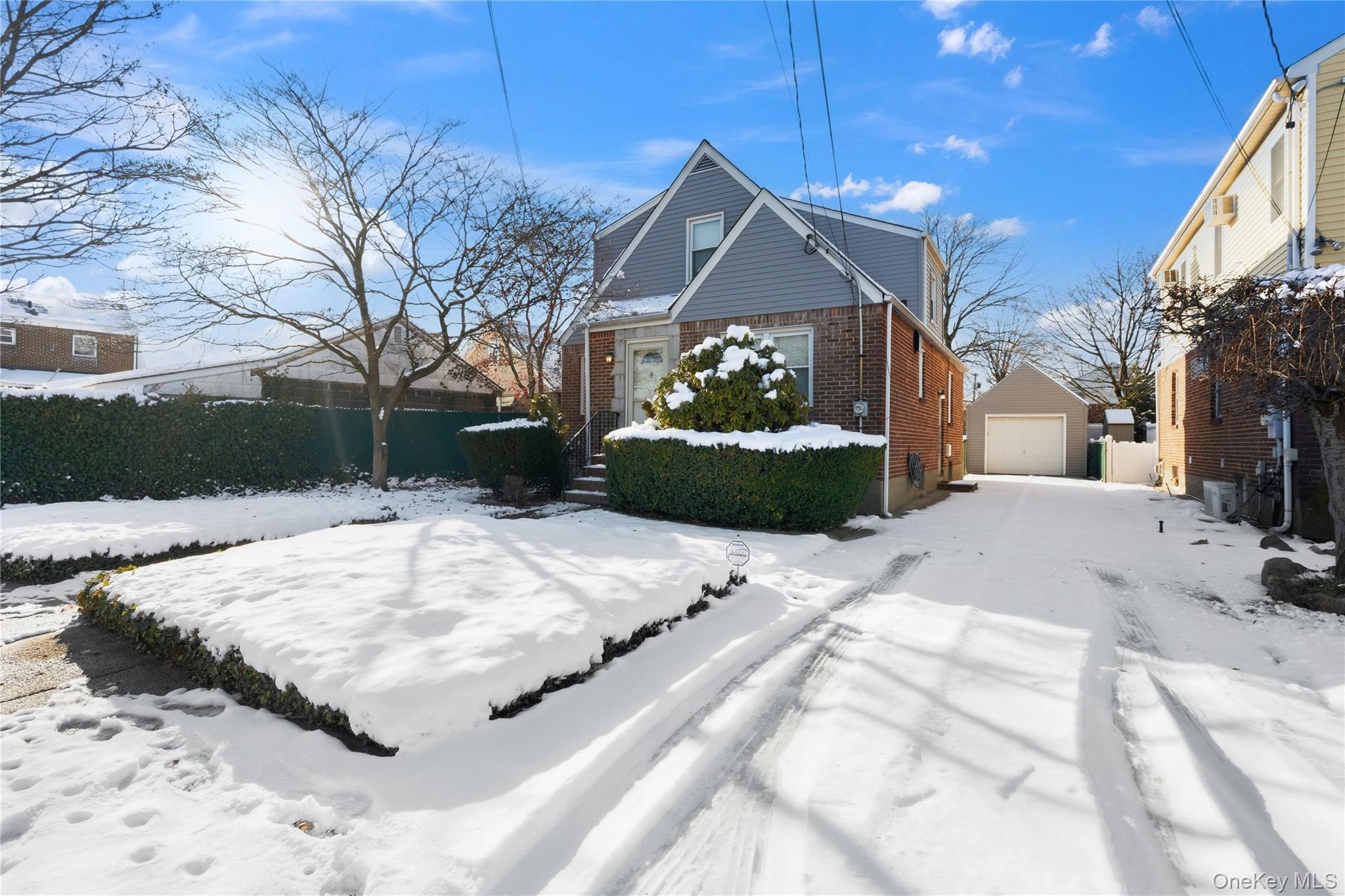 #3 photo, 76 Westend Avenue, Valley Stream , NY 11580