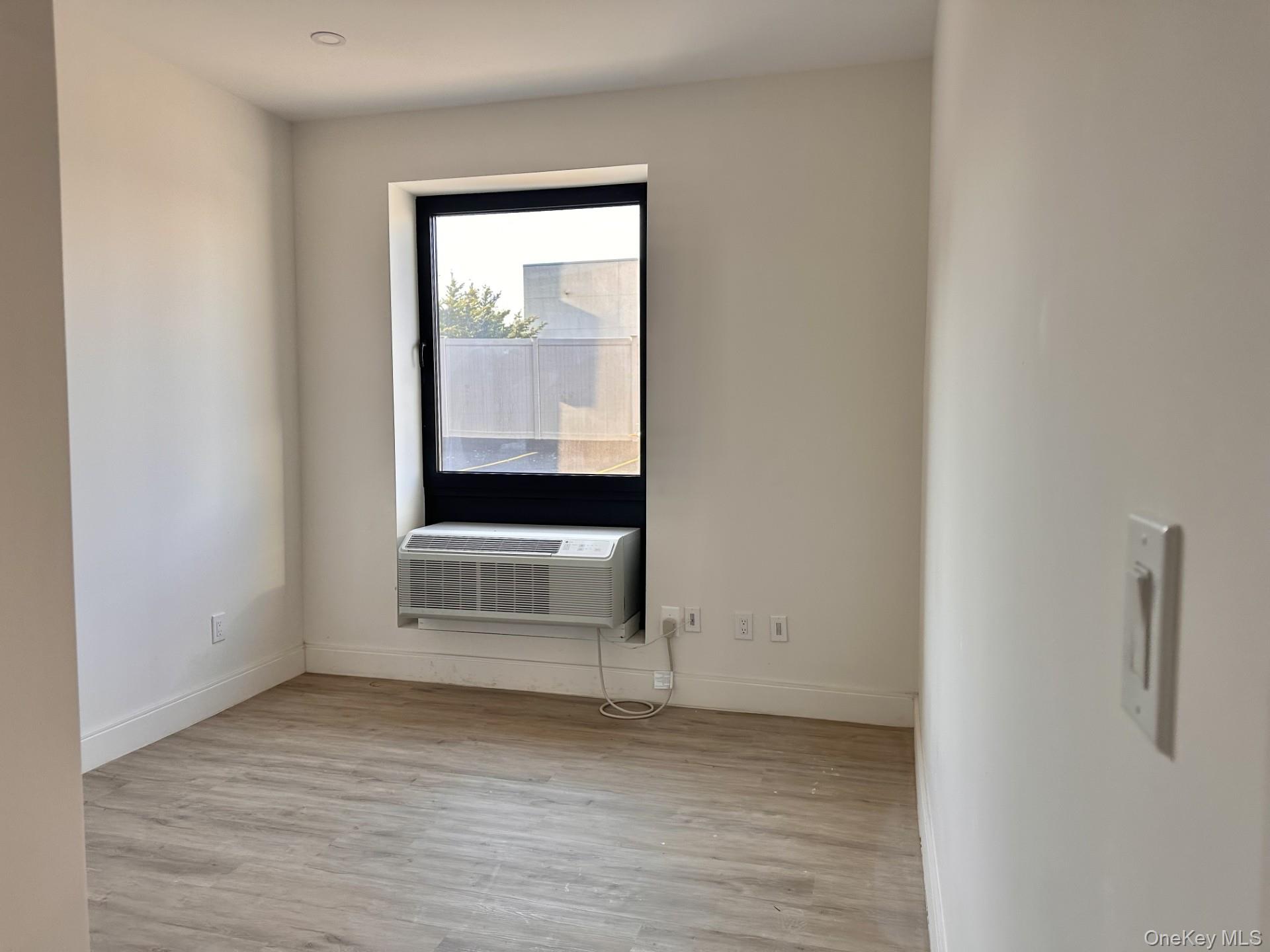 #3 photo, 362 W MERRICK Road, Valley Stream , NY 11580