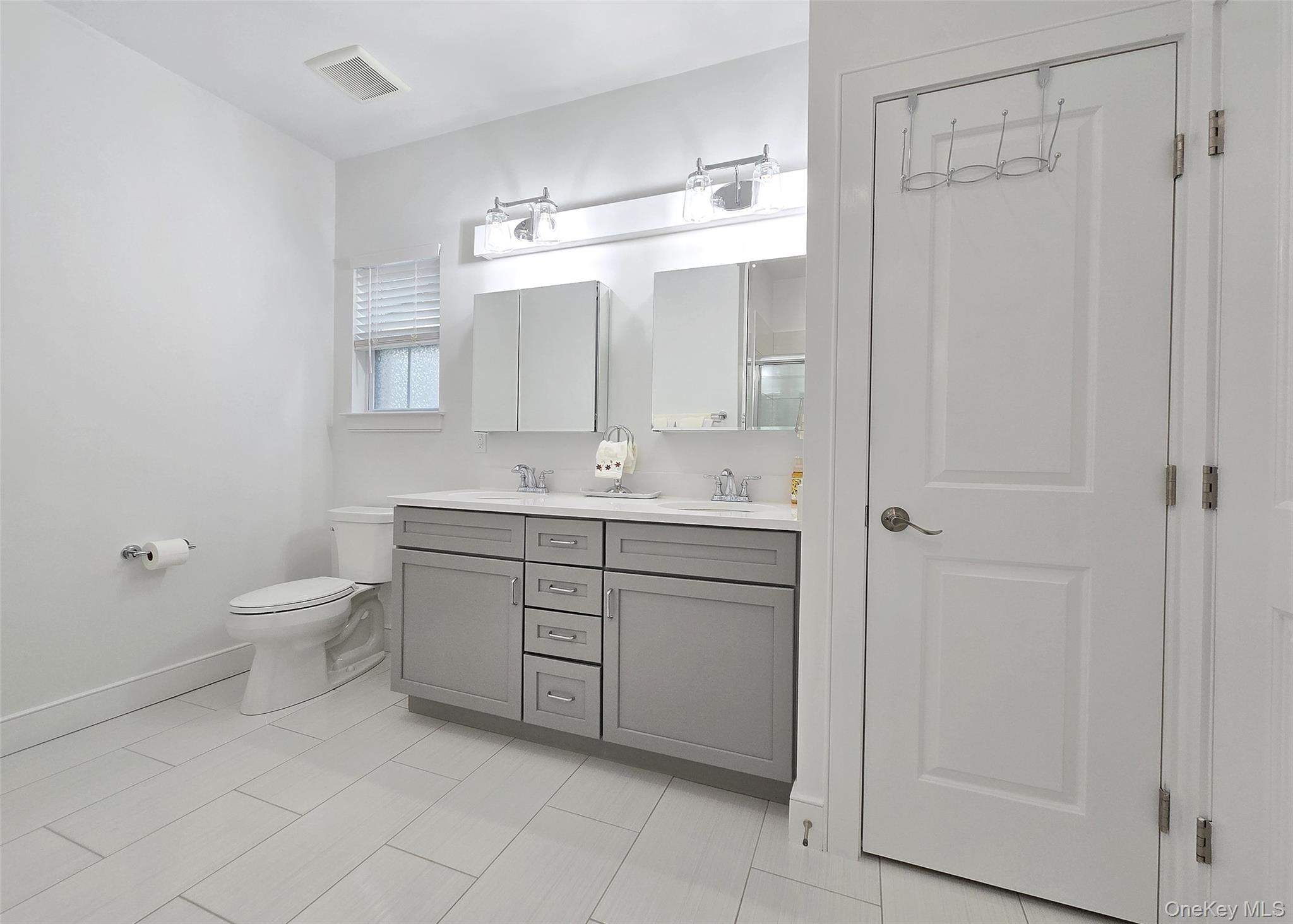 #19 photo, 20 Bayard Drive, Great River , NY 11730