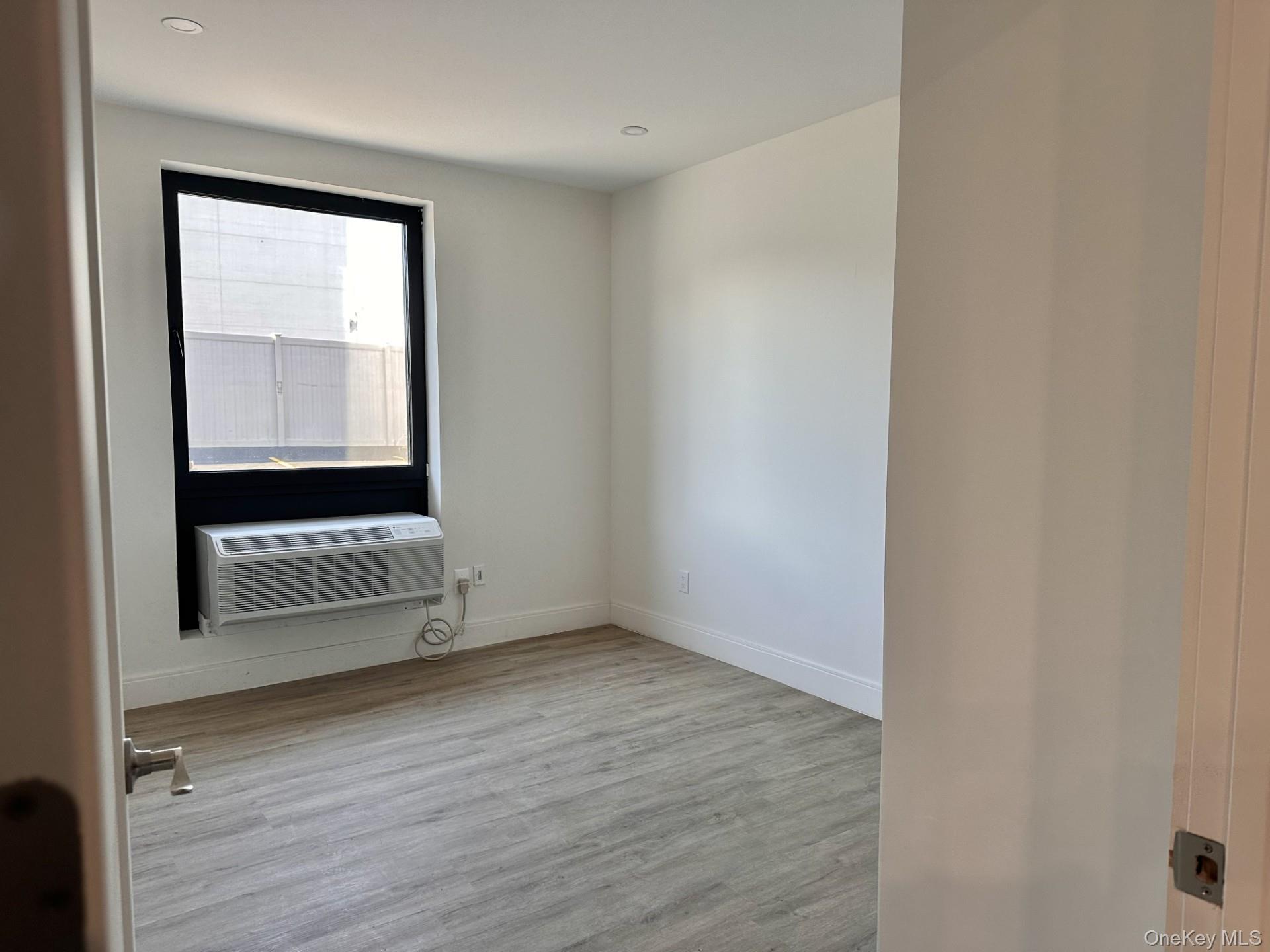 #5 photo, 362 W MERRICK Road, Valley Stream , NY 11580