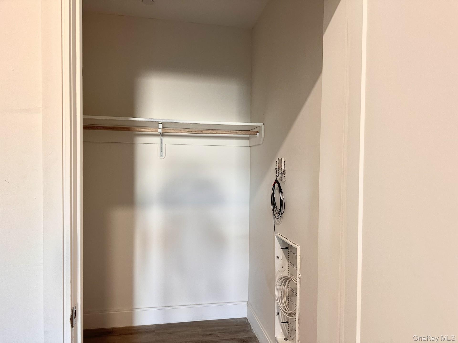 #7 photo, 362 W MERRICK Road, Valley Stream , NY 11580