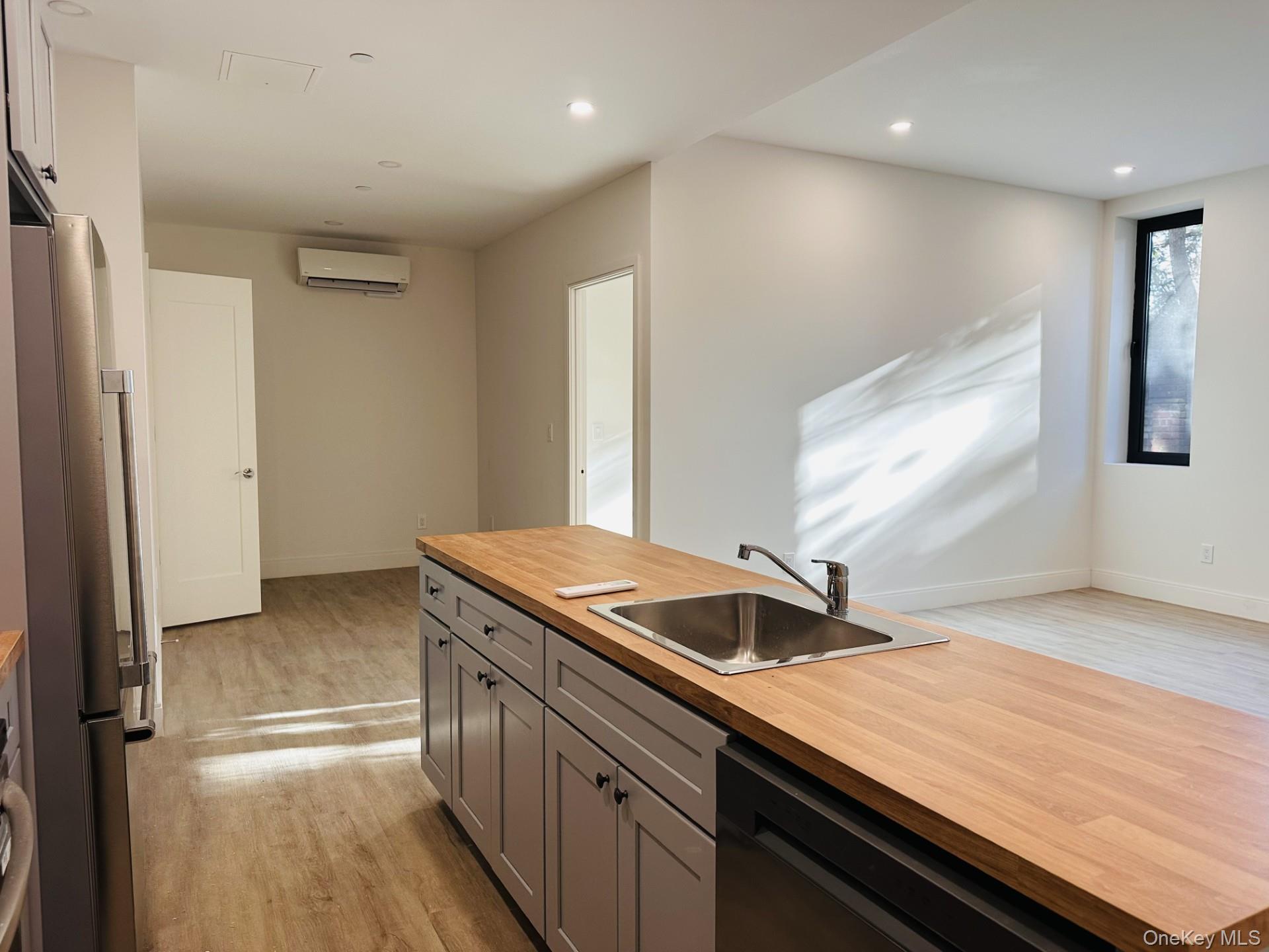 #8 photo, 362 W MERRICK Road, Valley Stream , NY 11580