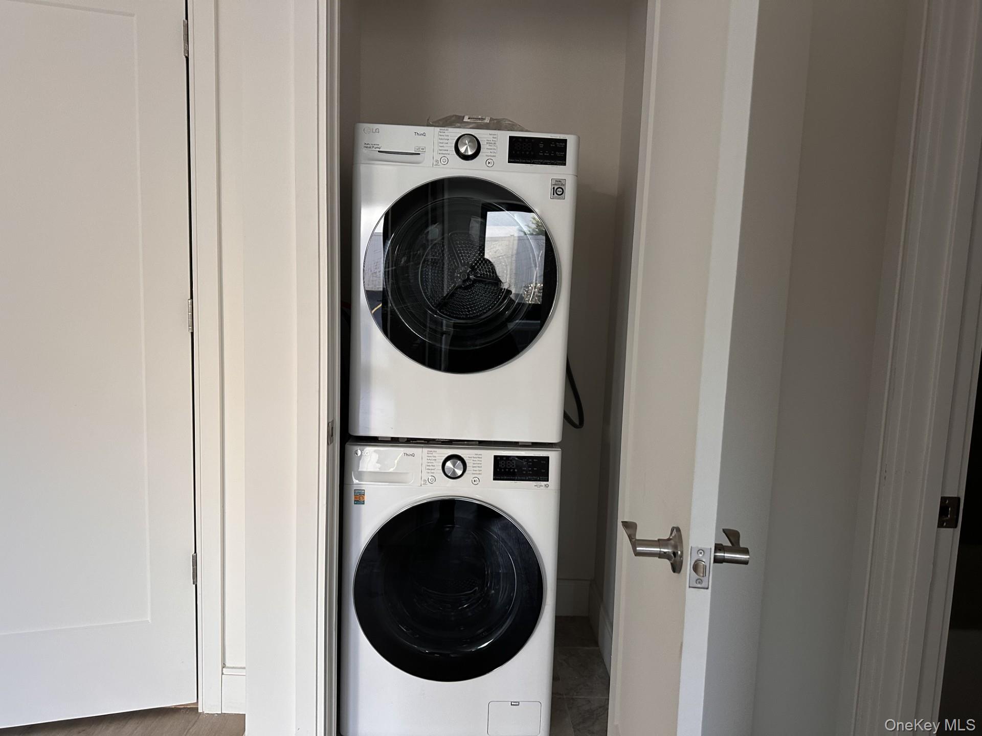 #5 photo, 362 W MERRICK Road, Valley Stream , NY 11580