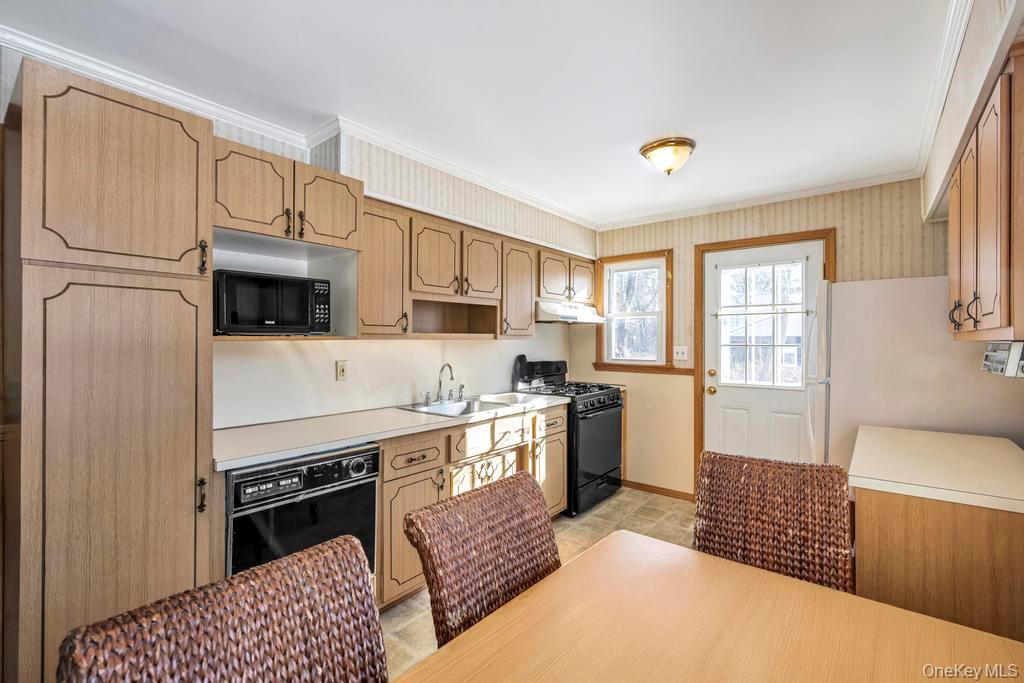 #11 photo, 1611 Baldwin Boulevard, Bay Shore , NY 11706