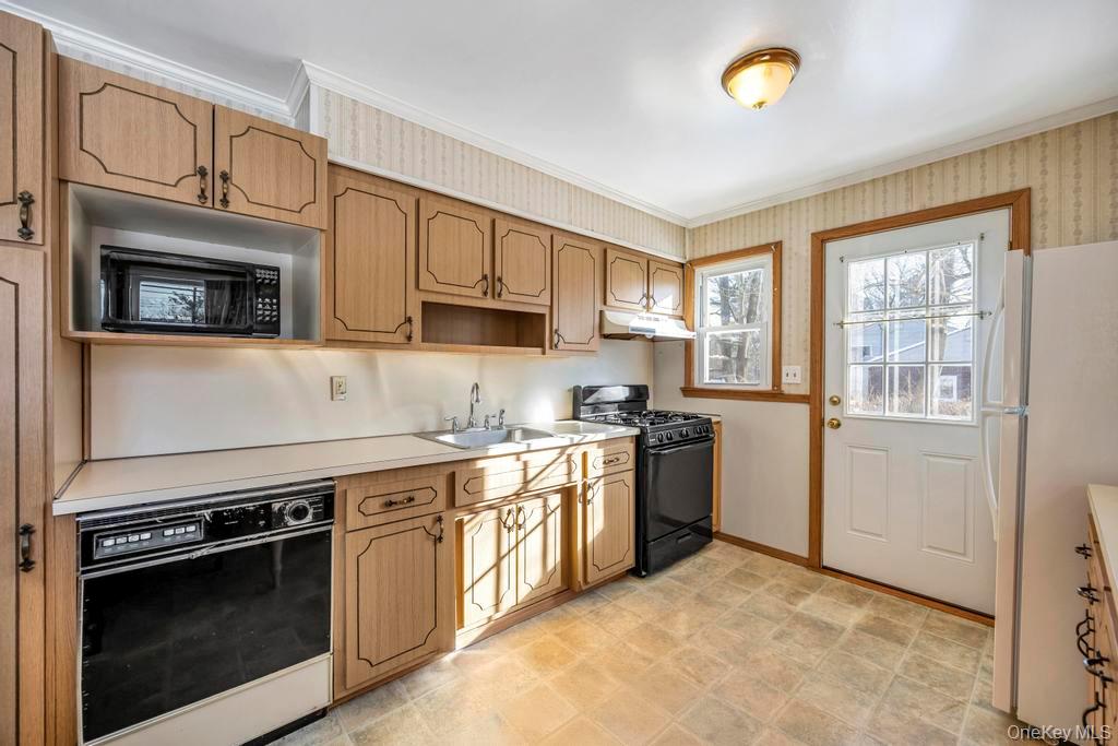 #12 photo, 1611 Baldwin Boulevard, Bay Shore , NY 11706