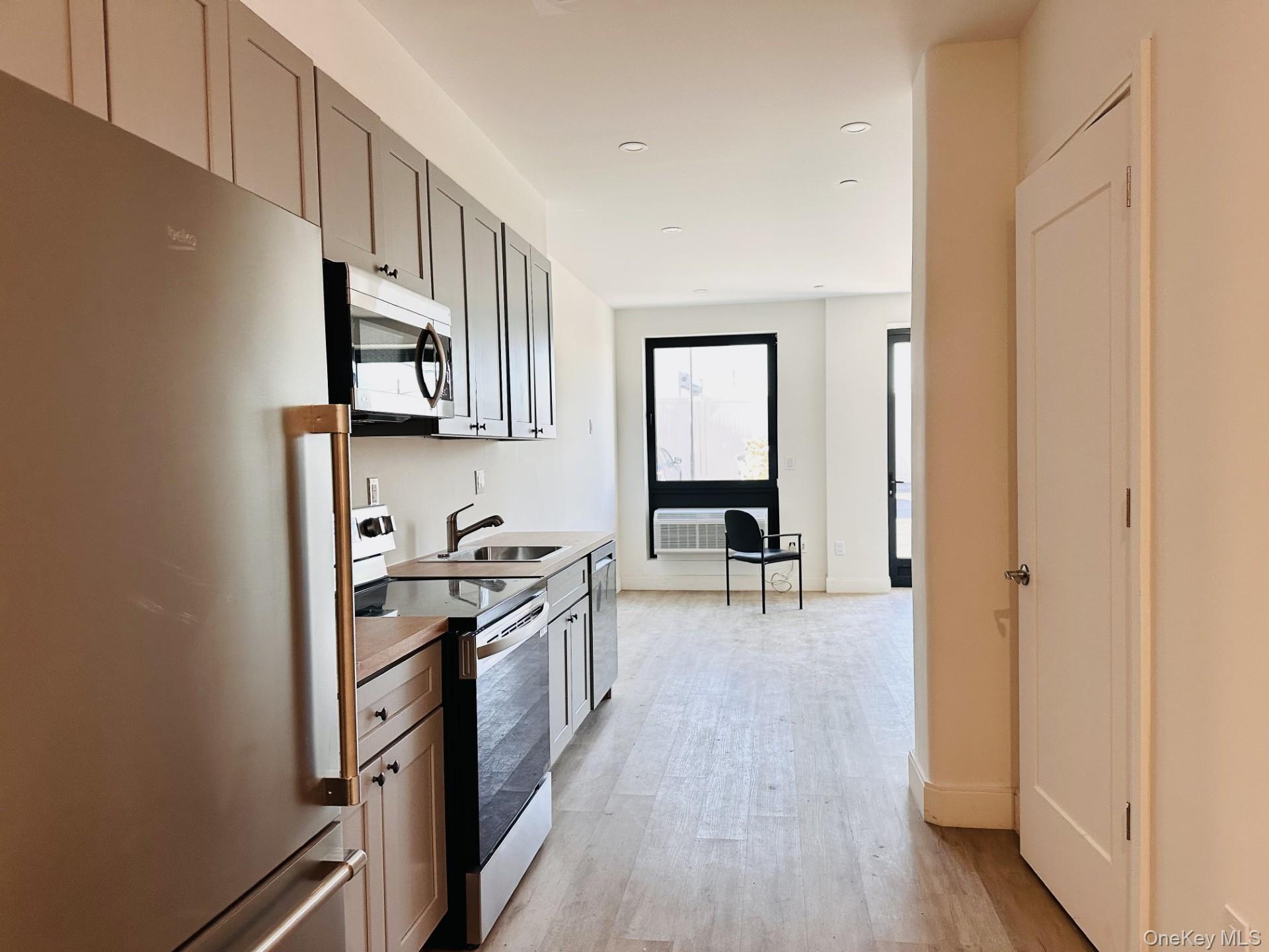 #3 photo, 362 W Merrick Road, Valley Stream , NY 11580