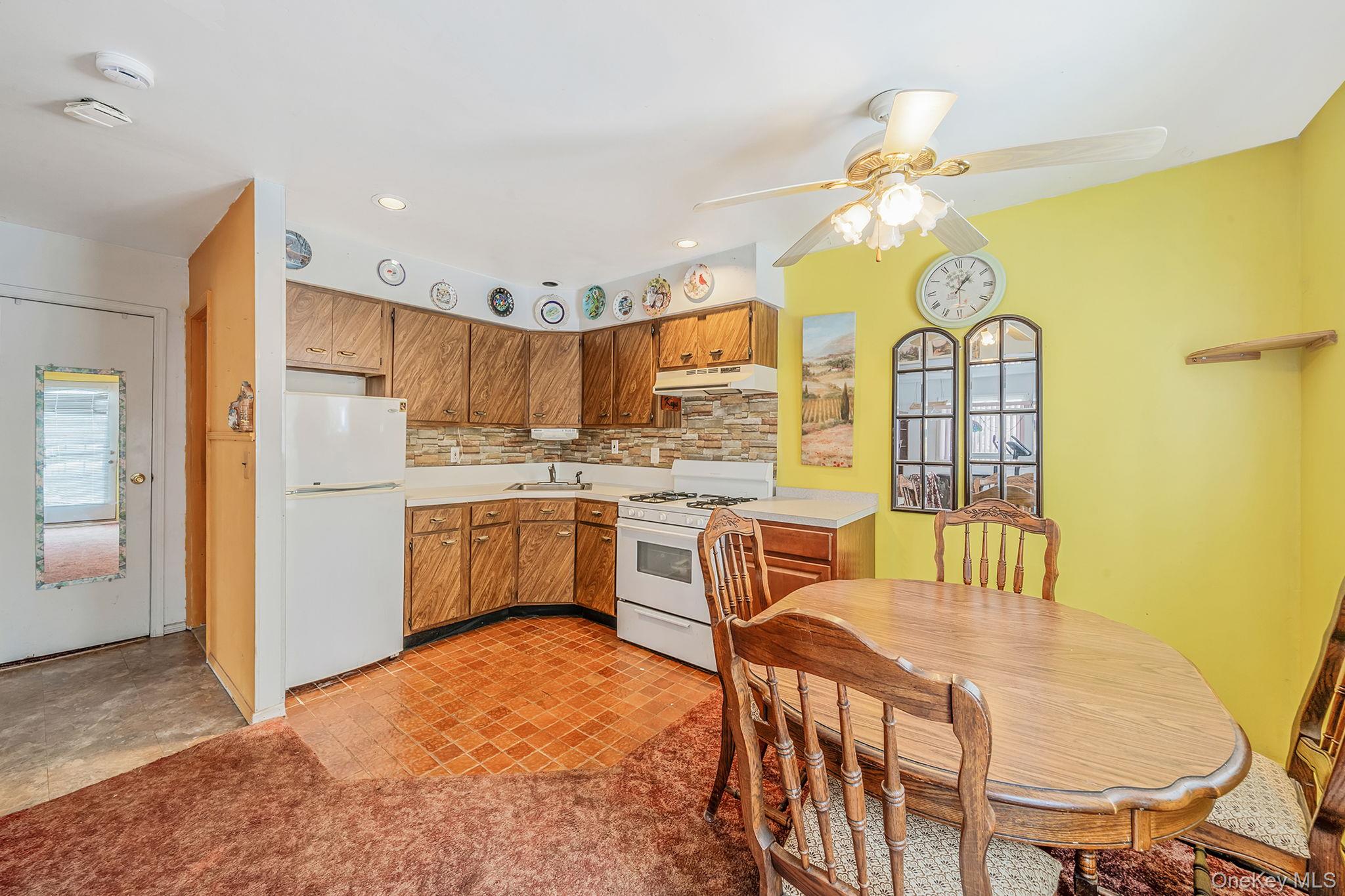 #17 photo, 244 Lakeside Trail, Ridge , NY 11961