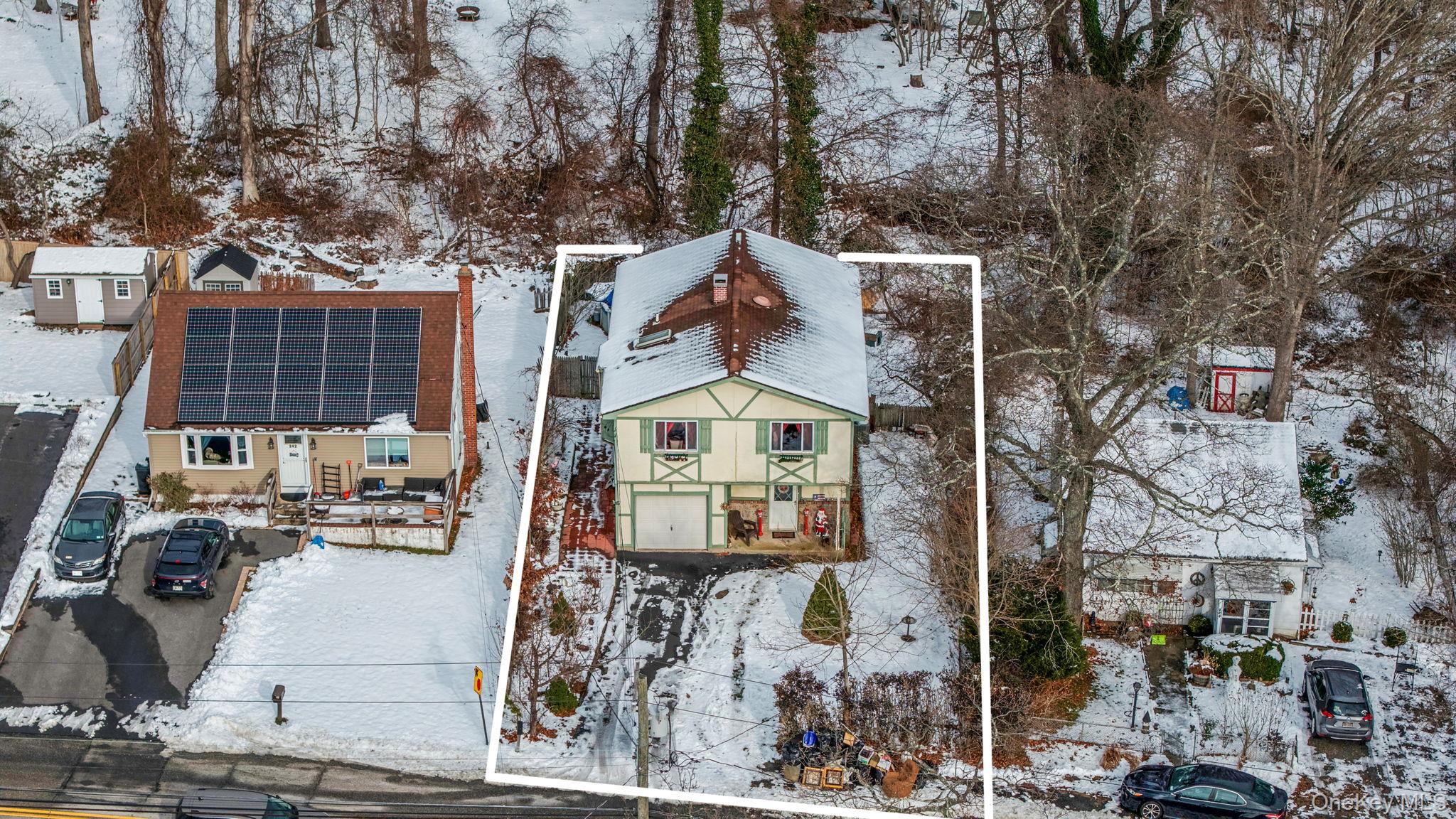 #5 photo, 244 Lakeside Trail, Ridge , NY 11961