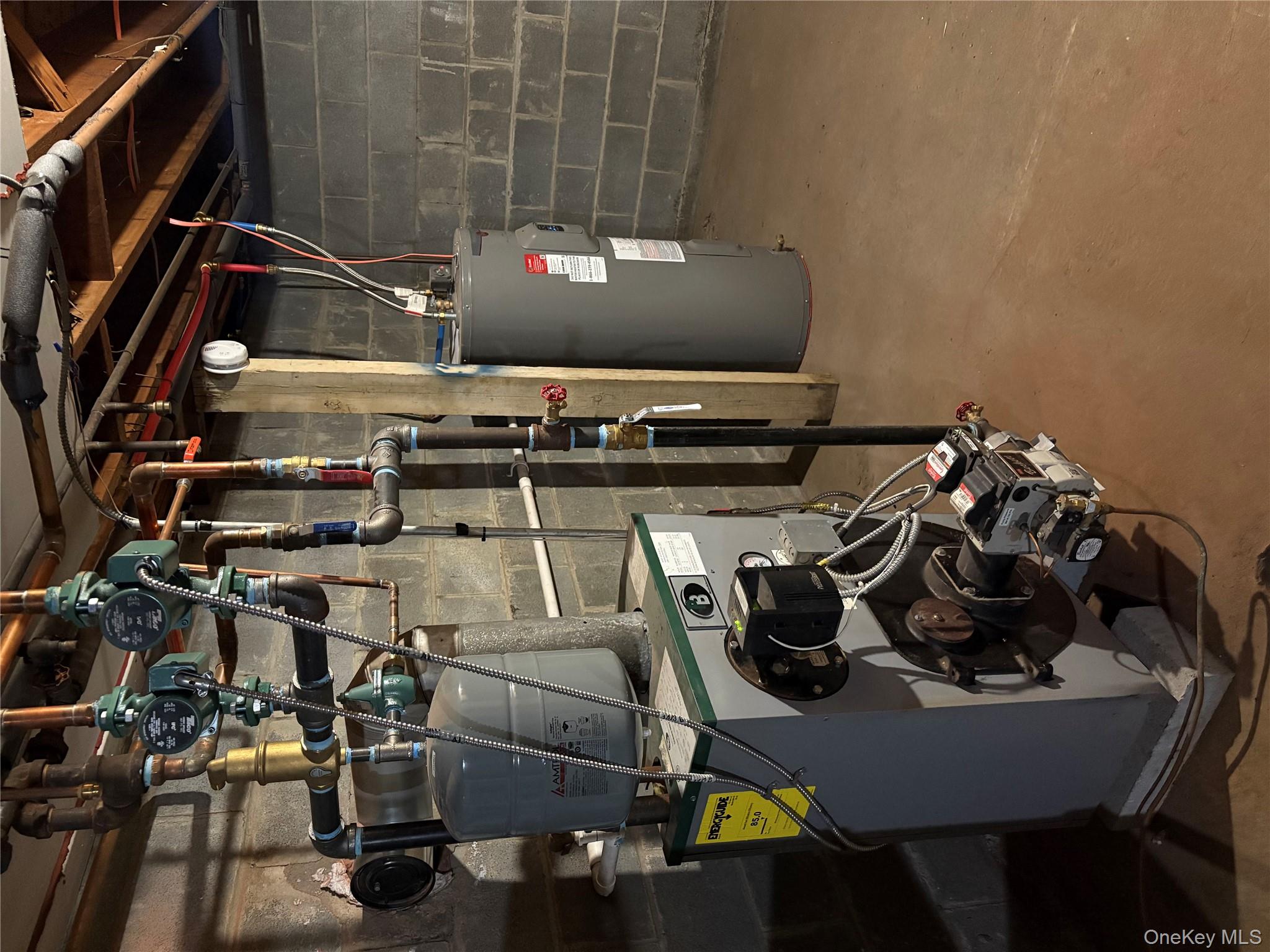 #16 photo, 18 Tyte Drive, Riverhead , NY 11901