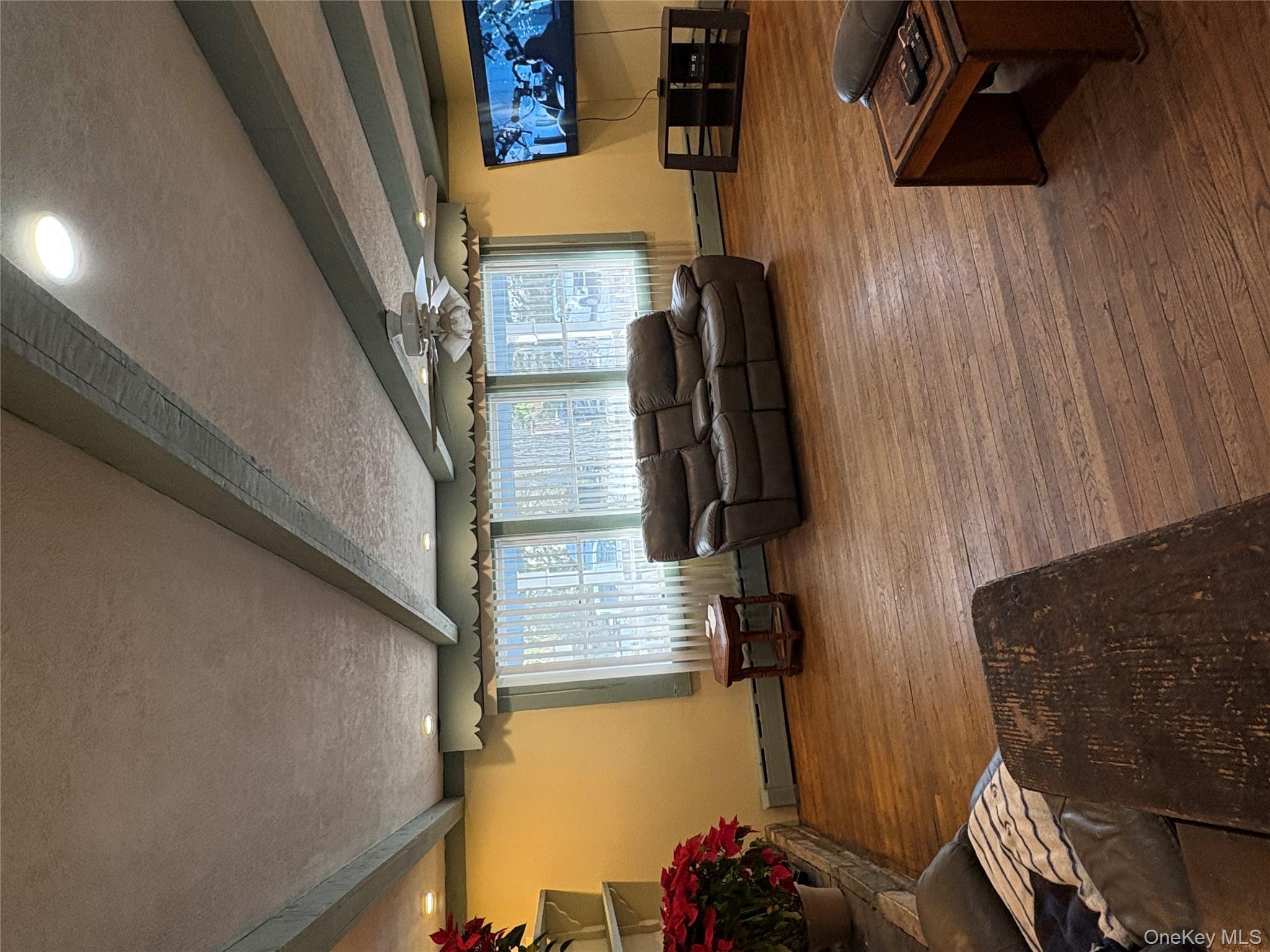 #3 photo, 18 Tyte Drive, Riverhead , NY 11901