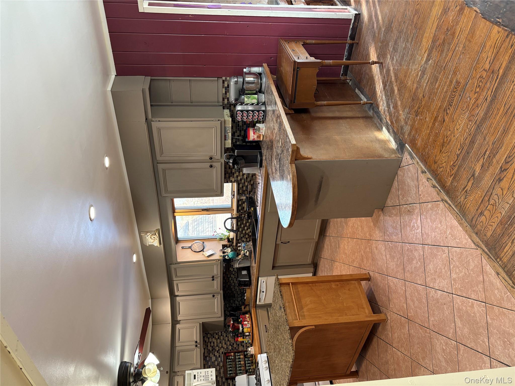 #5 photo, 18 Tyte Drive, Riverhead , NY 11901