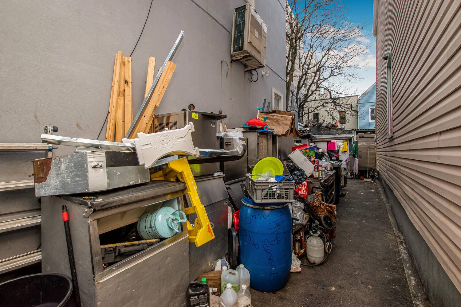 #25 photo, 1696 Monroe Ave, Claremont , NY 10457