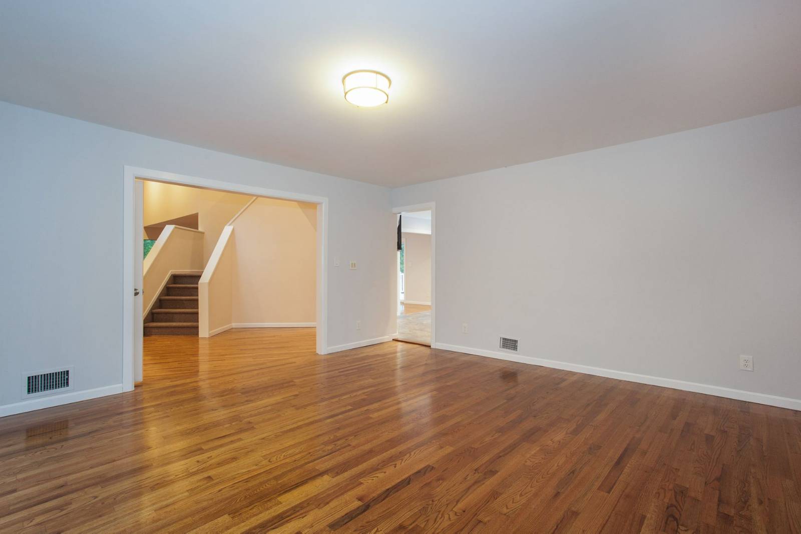 #9 photo, 12  N Ridge Road, Setauket , NY 11733