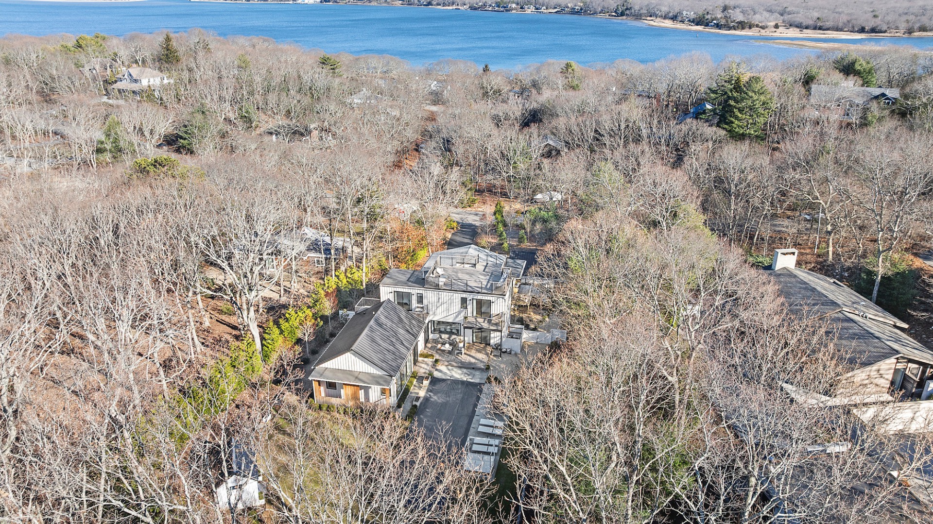 #33 photo, 33 Oyster Pond Lane, 롱 아일랜드 East Hampton , NY 11937