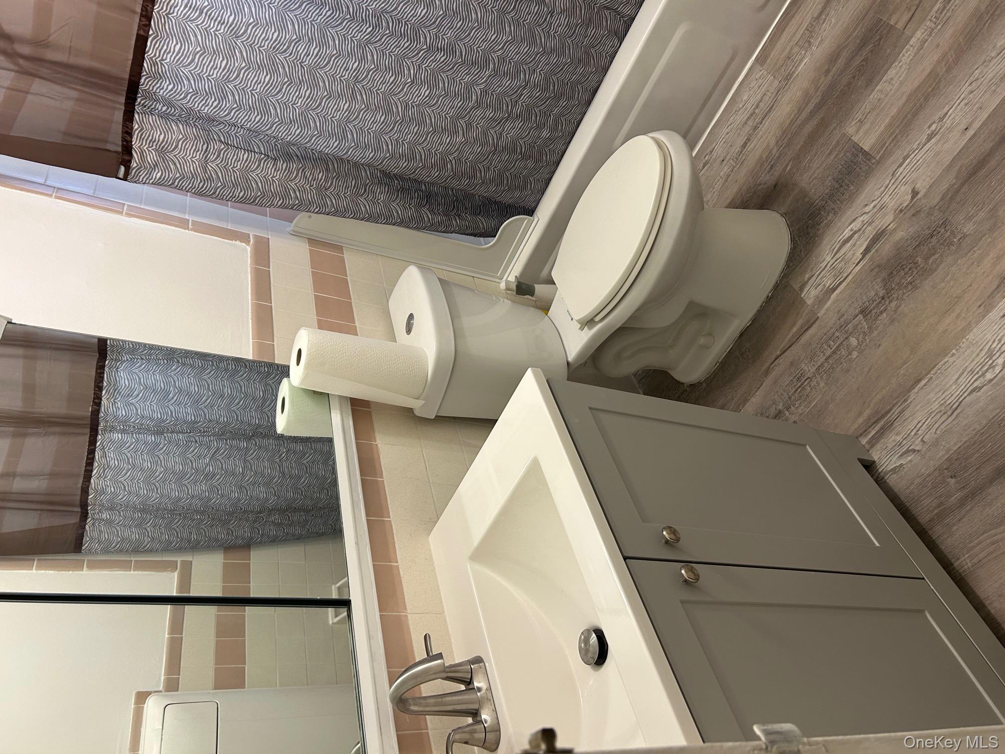 #20 photo, 68 Sneden Place, Spring Valley , NY 10977