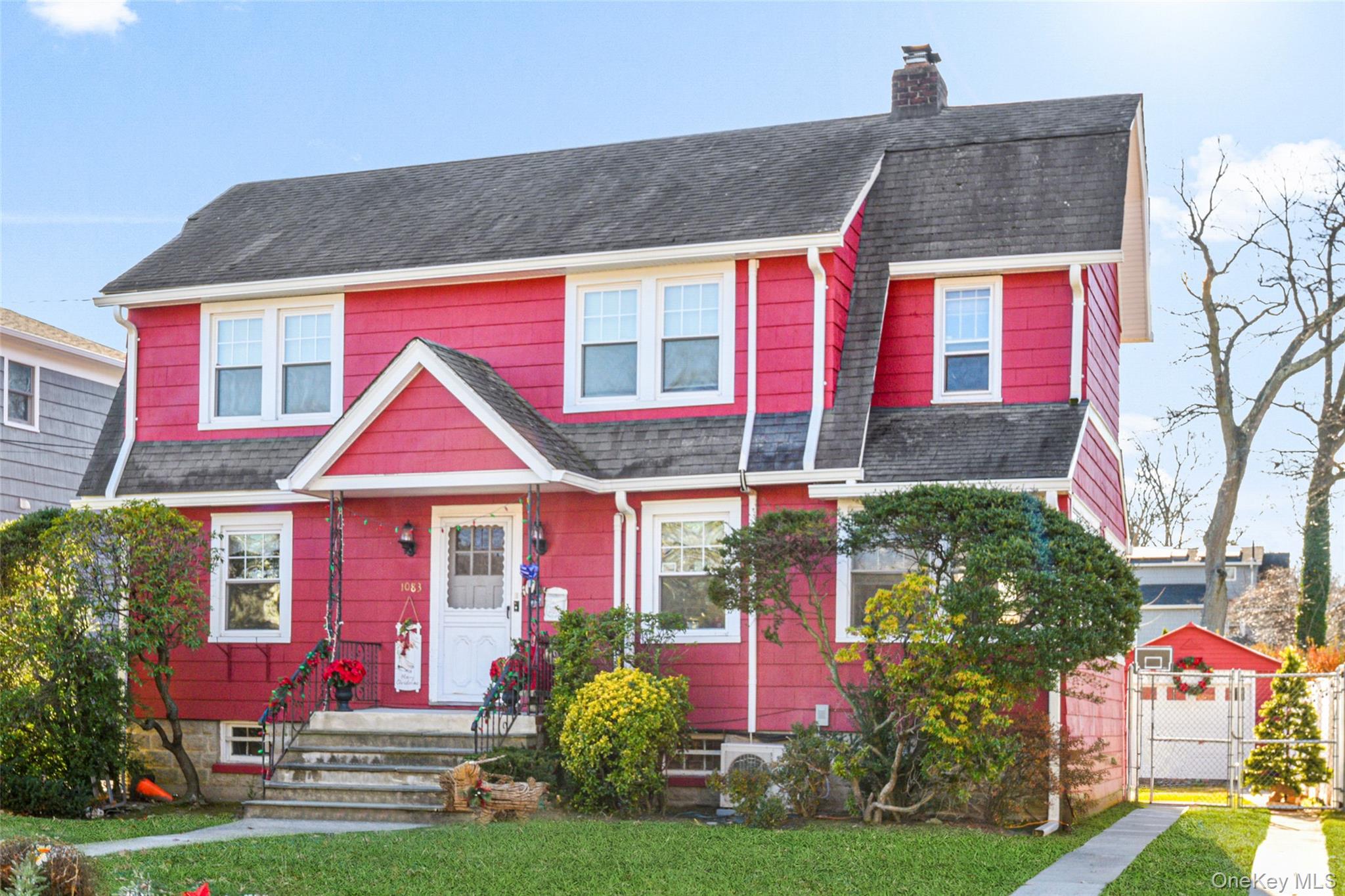 #1 photo, 1083 Hunter Avenue, Pelham , NY 10803