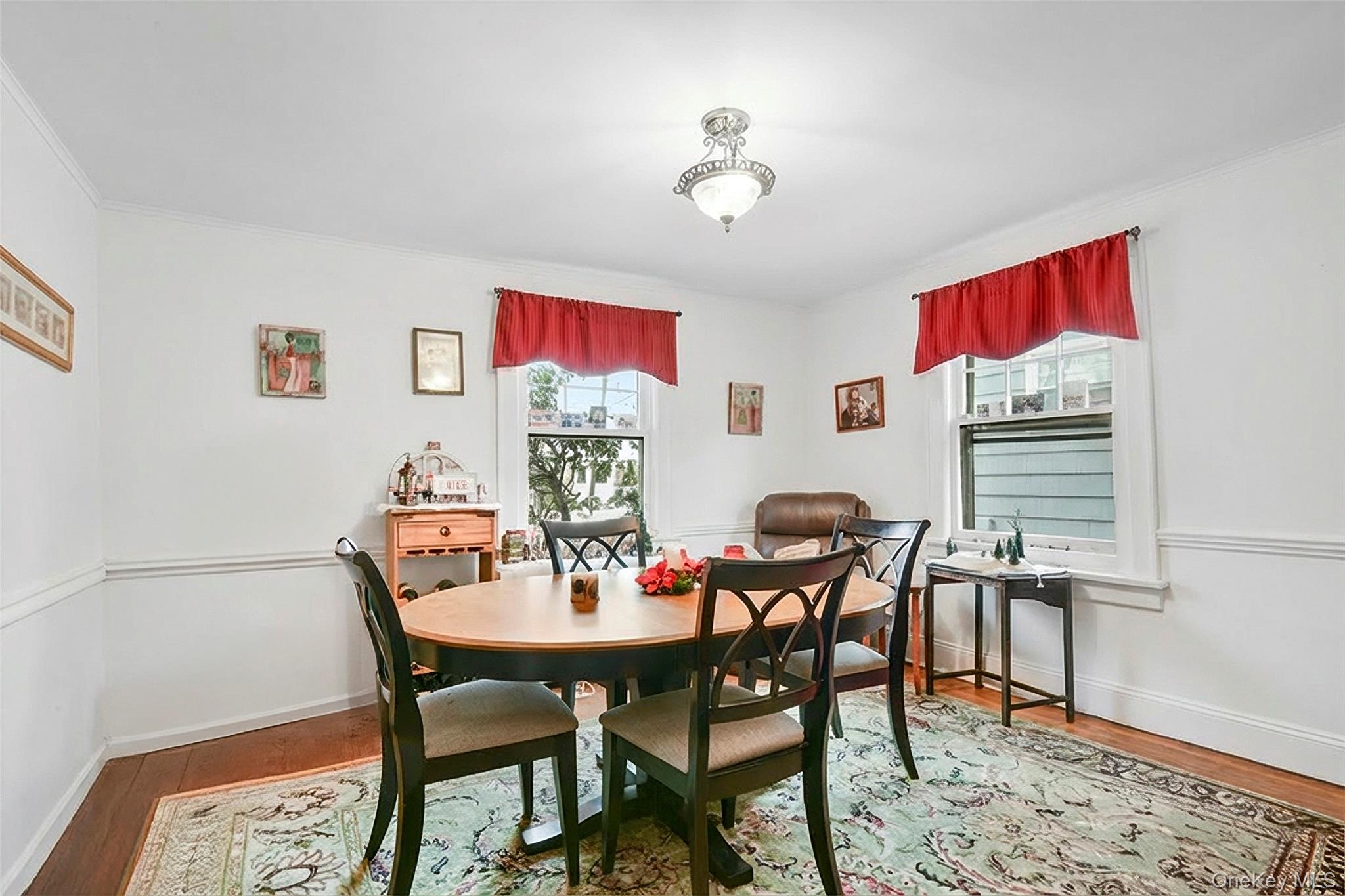 #5 photo, 1083 Hunter Avenue, Pelham , NY 10803