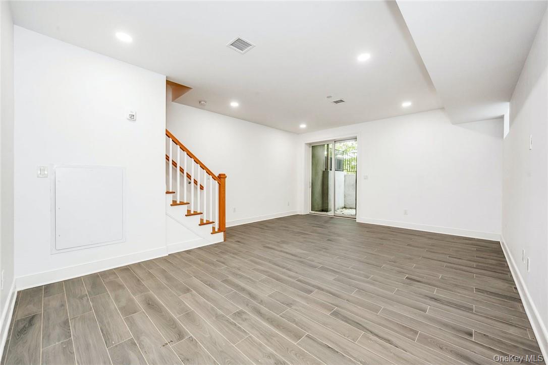 #18 photo, 233 Lincoln Avenue, West Harrison , NY 10604