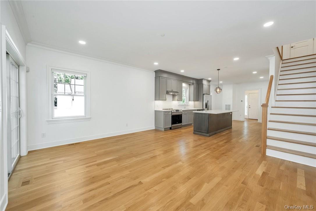 #8 photo, 233 Lincoln Avenue, West Harrison , NY 10604