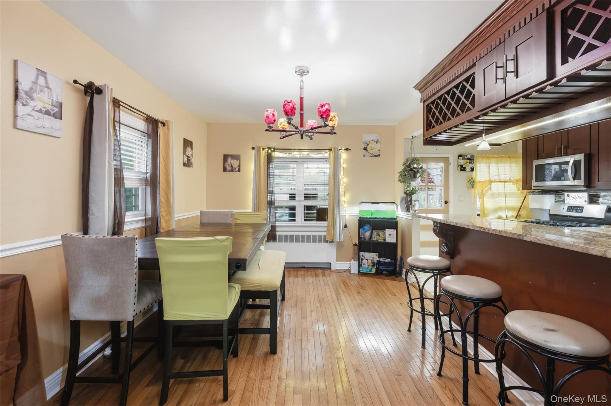 #6 photo, 1408 Astor Avenue, Bronx , NY 10469