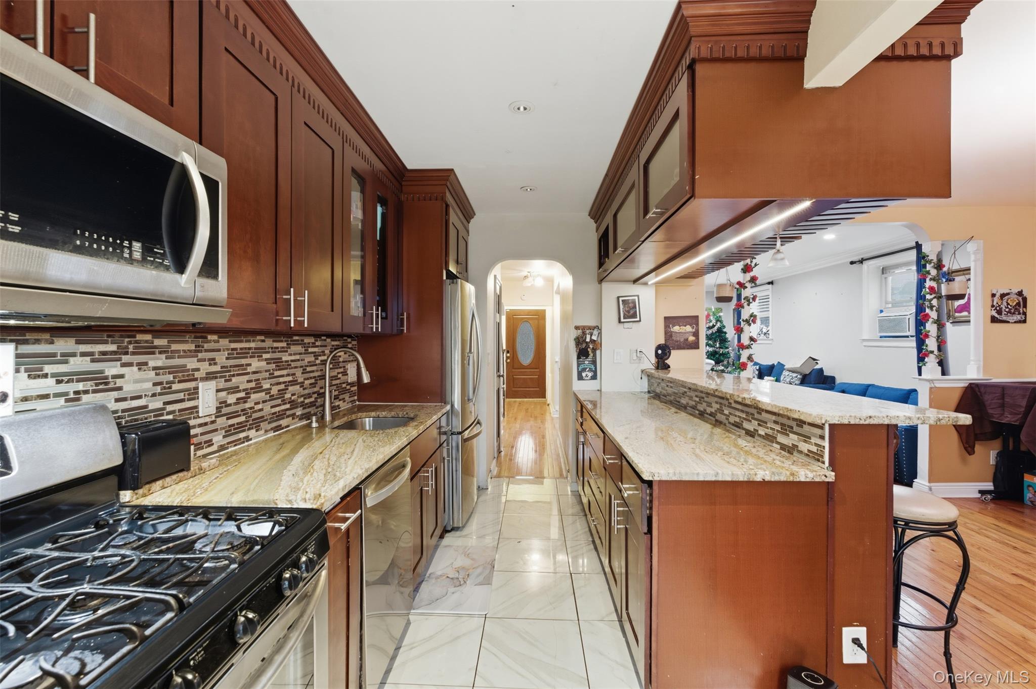 #8 photo, 1408 Astor Avenue, Bronx , NY 10469