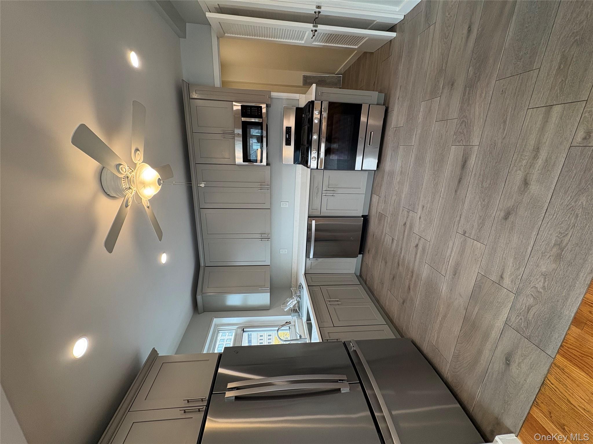 #1 photo, 300 martine ave, White Plains , NY 10601