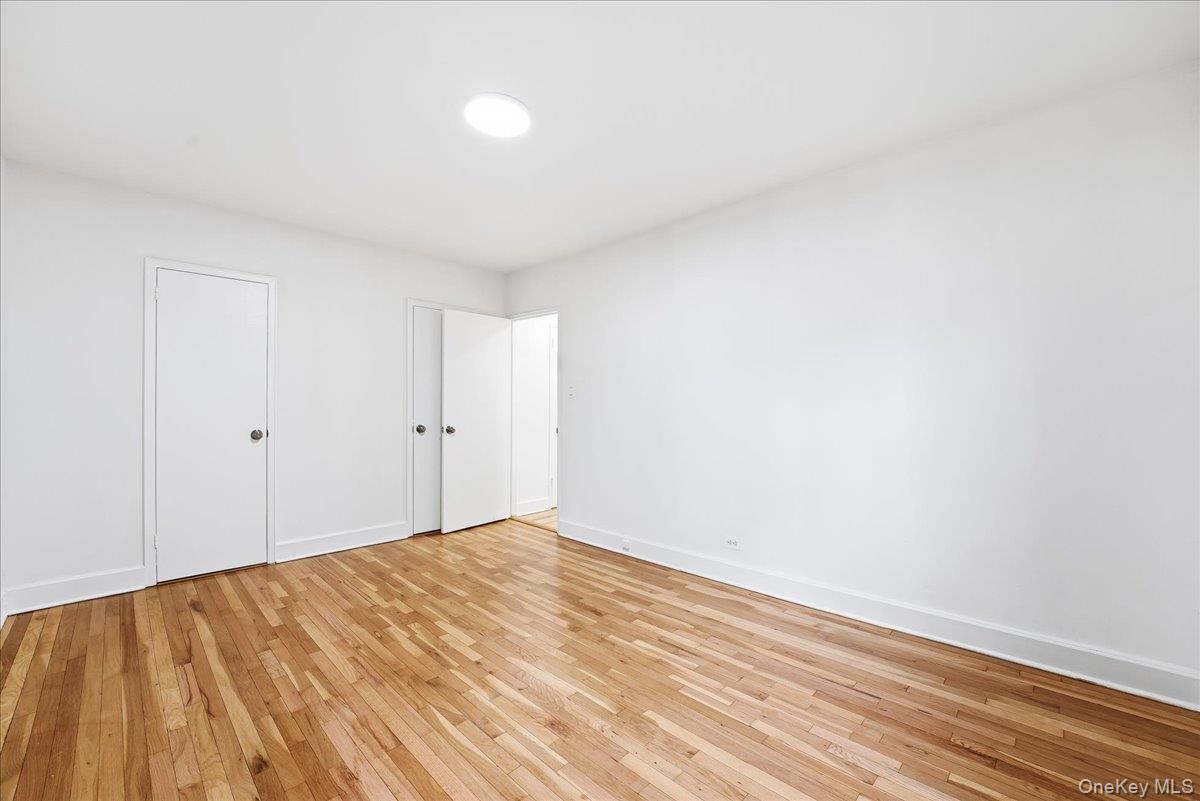 #13 photo, 3840 Greystone Avenue, Bronx , NY 10463