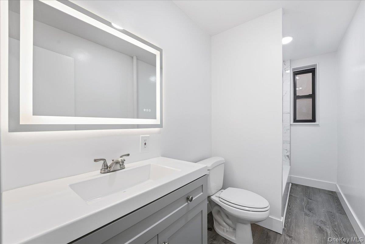 #16 photo, 3840 Greystone Avenue, Bronx , NY 10463