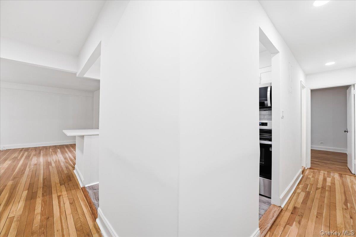 #5 photo, 3840 Greystone Avenue, Bronx , NY 10463