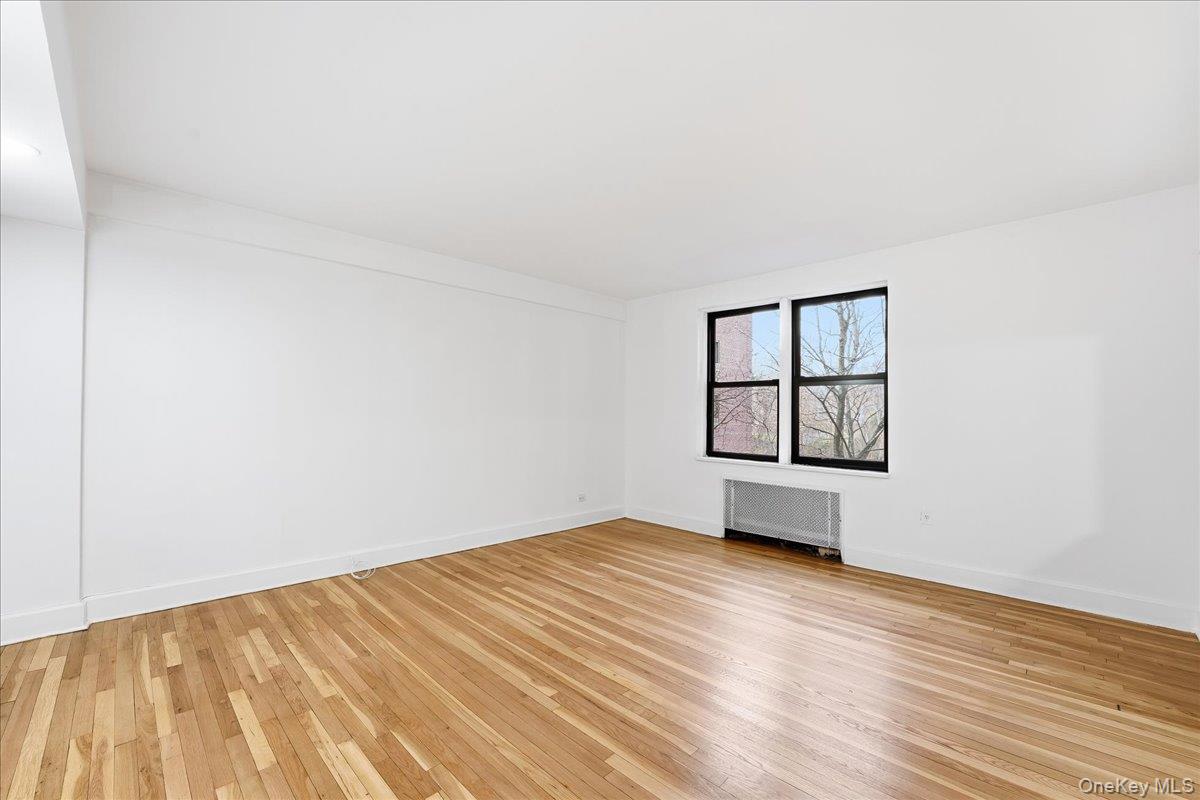 #8 photo, 3840 Greystone Avenue, Bronx , NY 10463