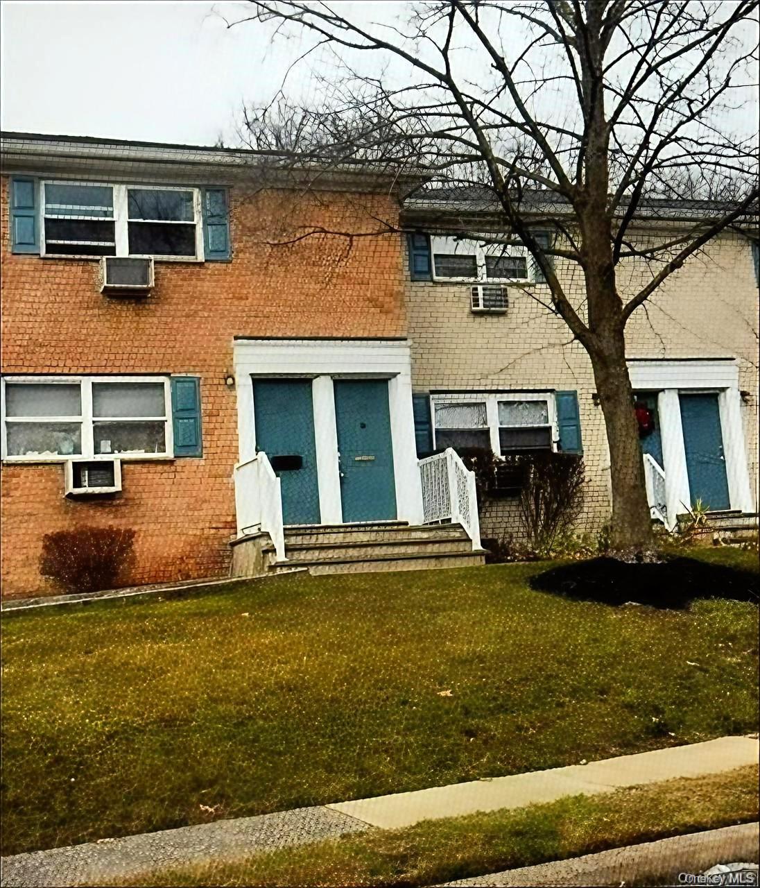 #1 photo, 140 Meyer Oval, Pearl River , NY 10965