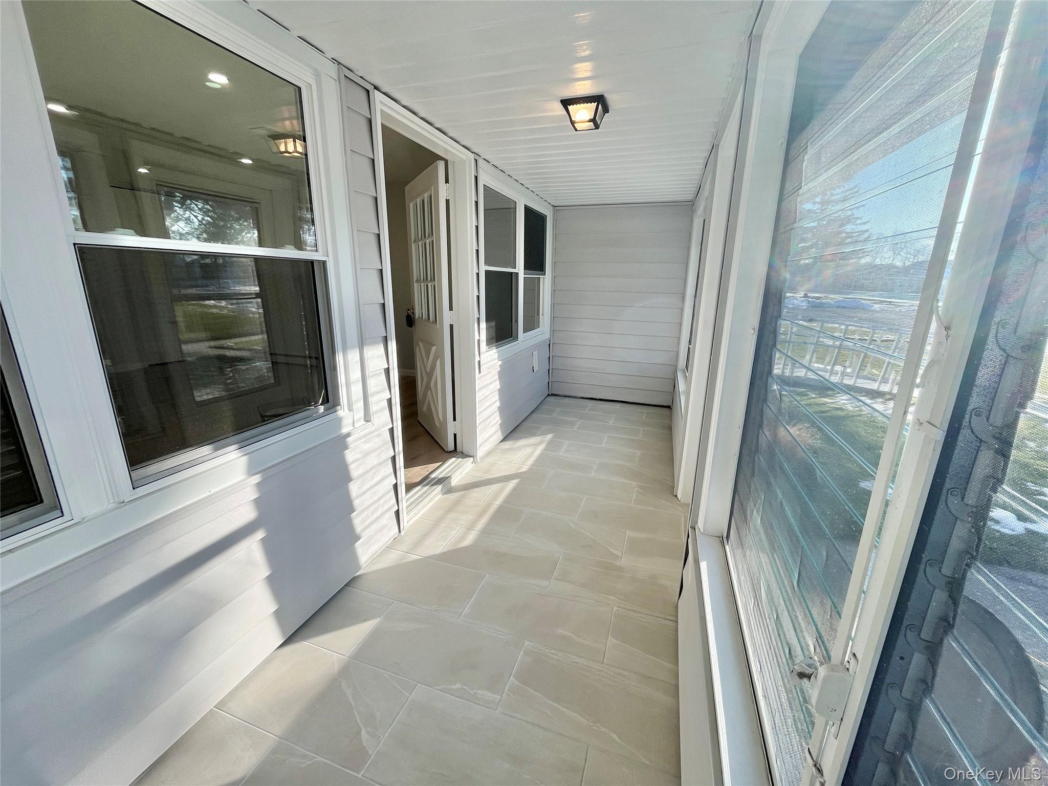 #11 photo, 42 Trent Ct, מחוז סאפוק Ridge , NY 11961