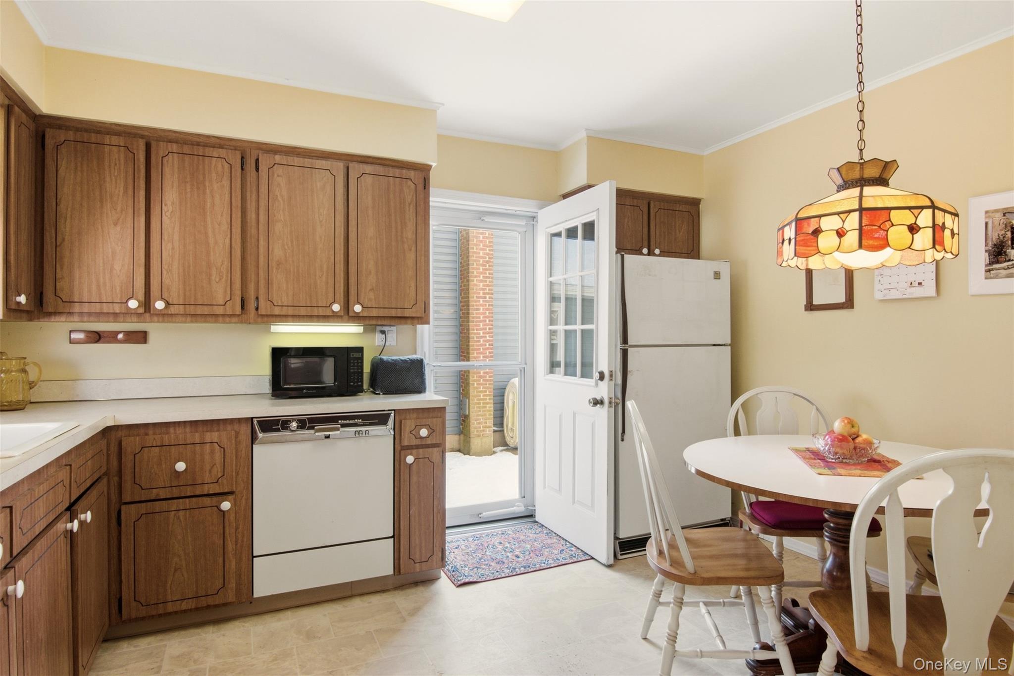 #14 photo, 2393 Maple Avenue, Seaford , NY 11783