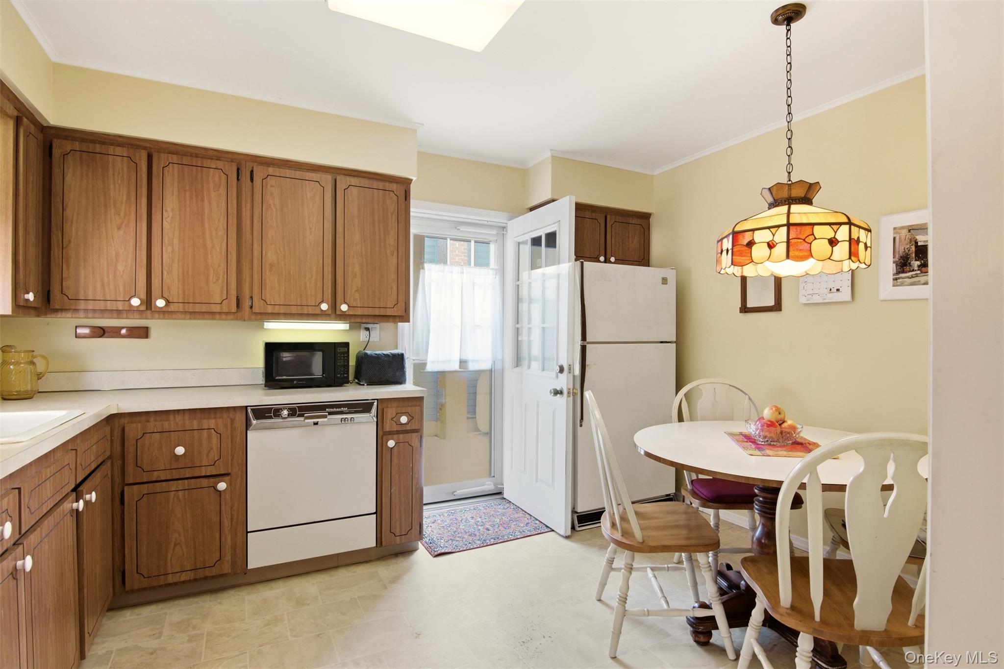 #15 photo, 2393 Maple Avenue, Seaford , NY 11783