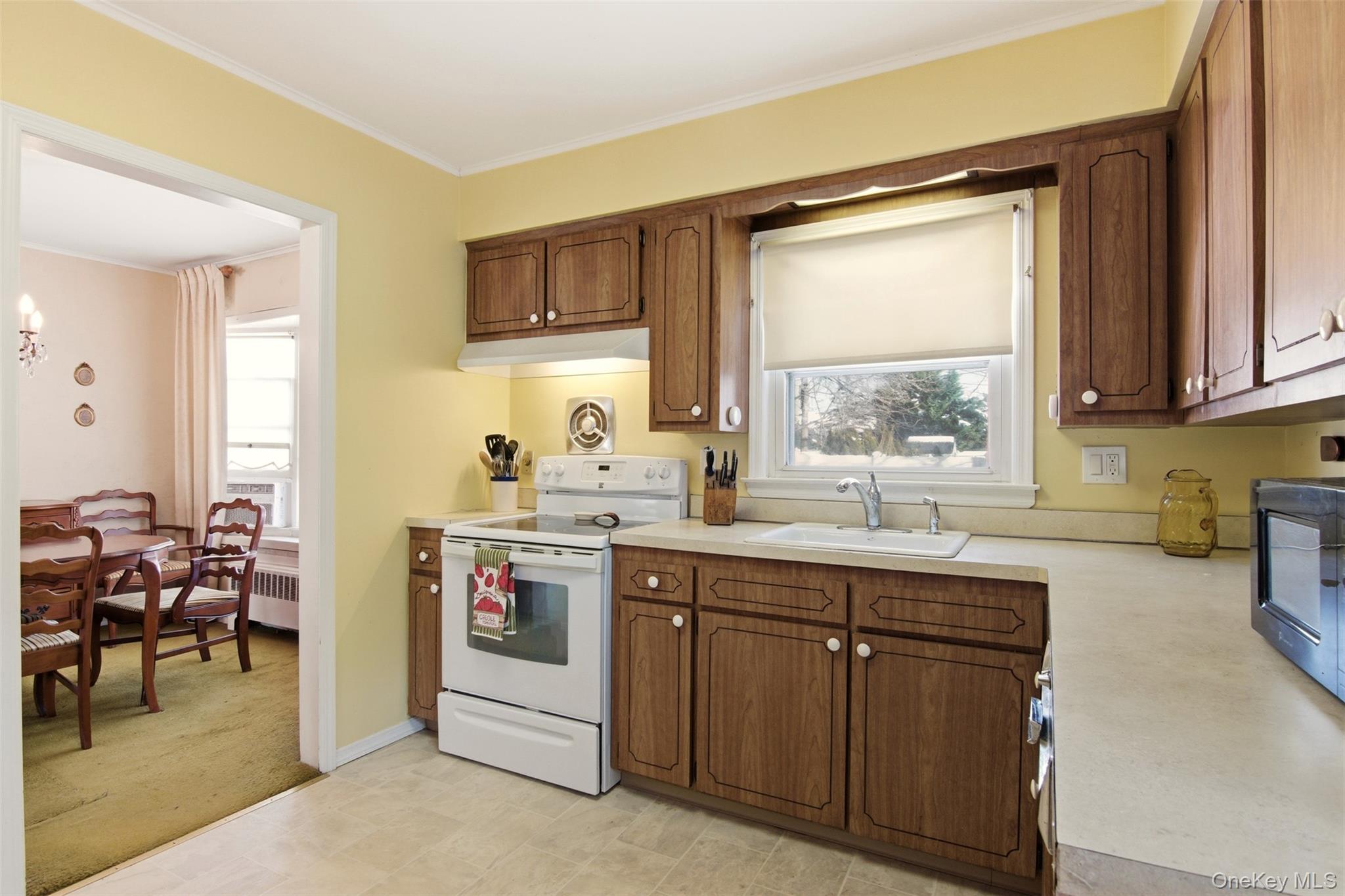 #16 photo, 2393 Maple Avenue, Seaford , NY 11783