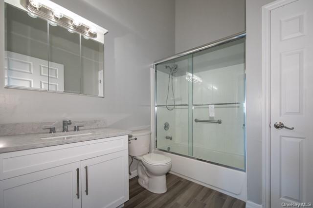 #10 photo, 46 Village Green Drive, सफ़ोक काउंटी Port Jefferson Station , NY 11776