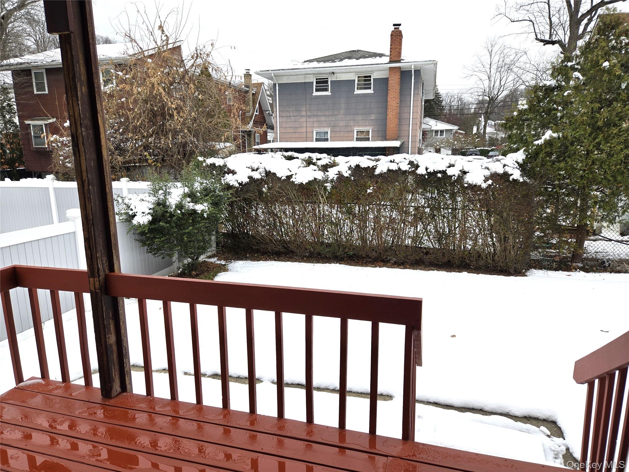 #17 photo, 90 Graywood Road, מחוז נסאו Port Washington , NY 11050