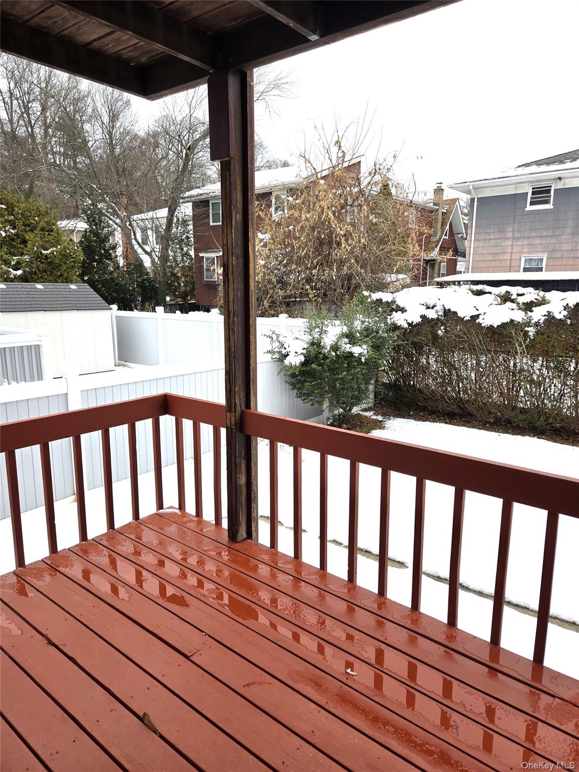 #18 photo, 90 Graywood Road, מחוז נסאו Port Washington , NY 11050